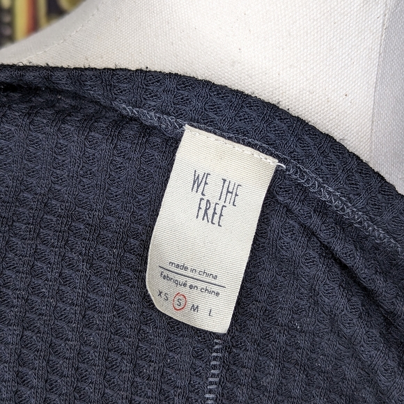 We The Free Dahlia Black Waffle Knit Bell Sleeve Thermal Top Size Small - Picture 7 of 8